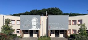 Vue extérieure, entrée du collège Olympe de Gouges
